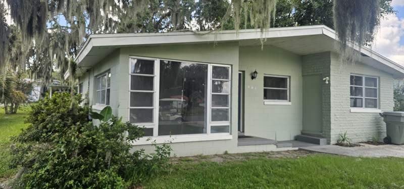 1208 Lee Street – photo 2