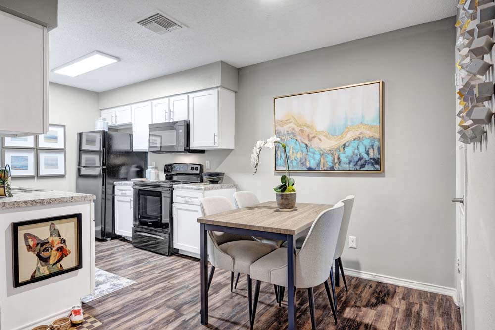 Spice Creek Apartments – photo 2