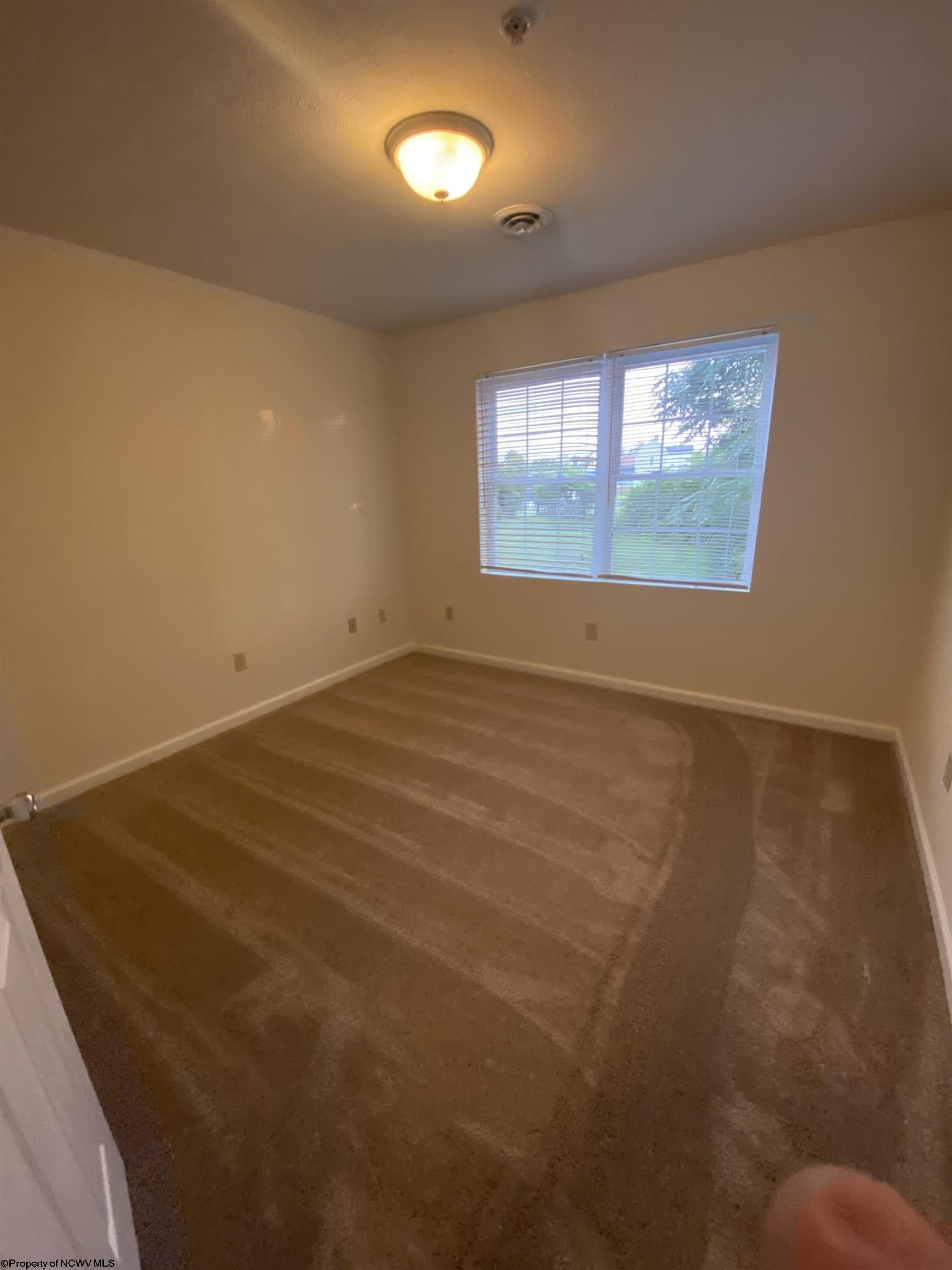 393 Dille Street – photo 4