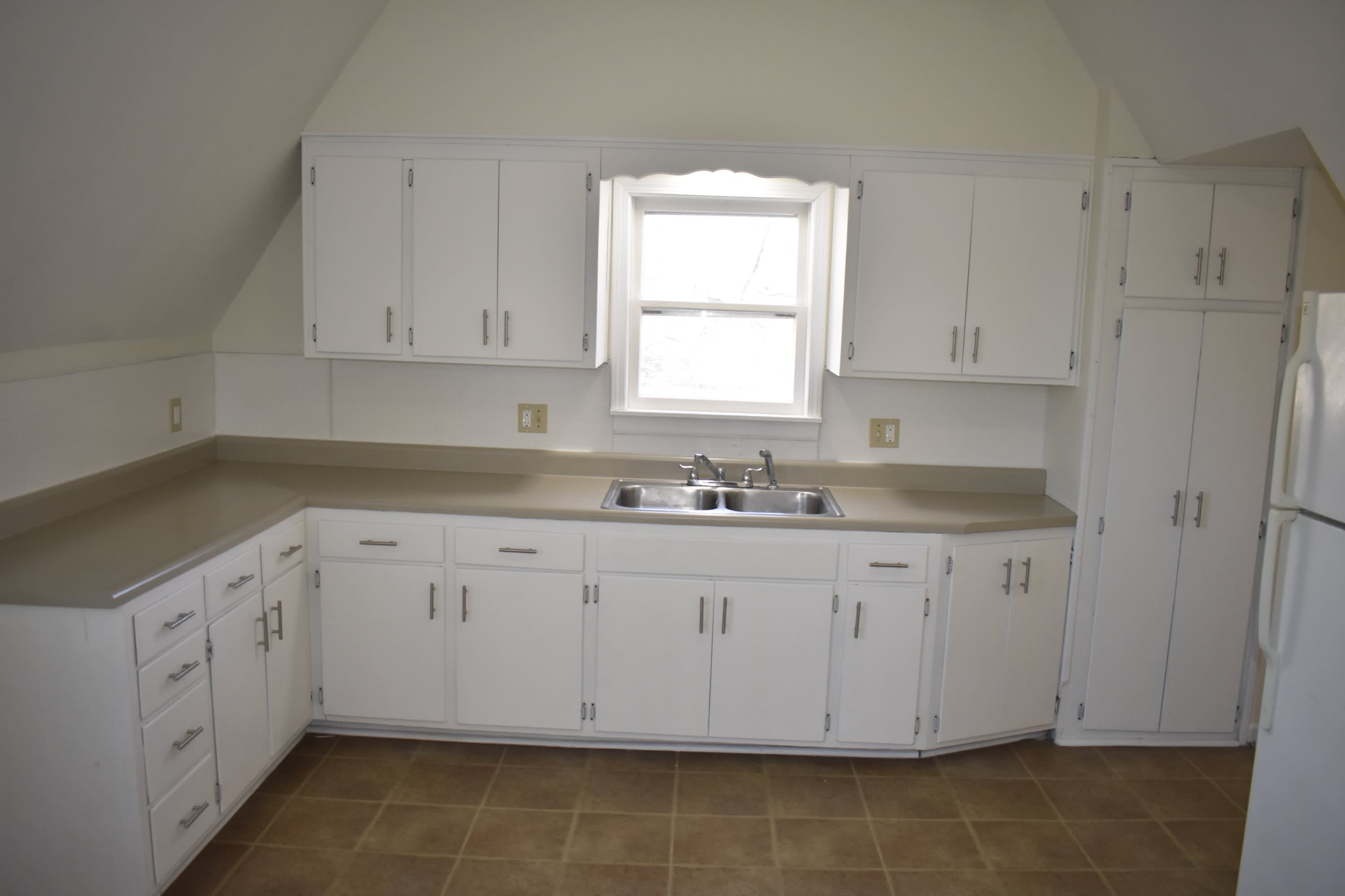 526 East Park Street – photo 3