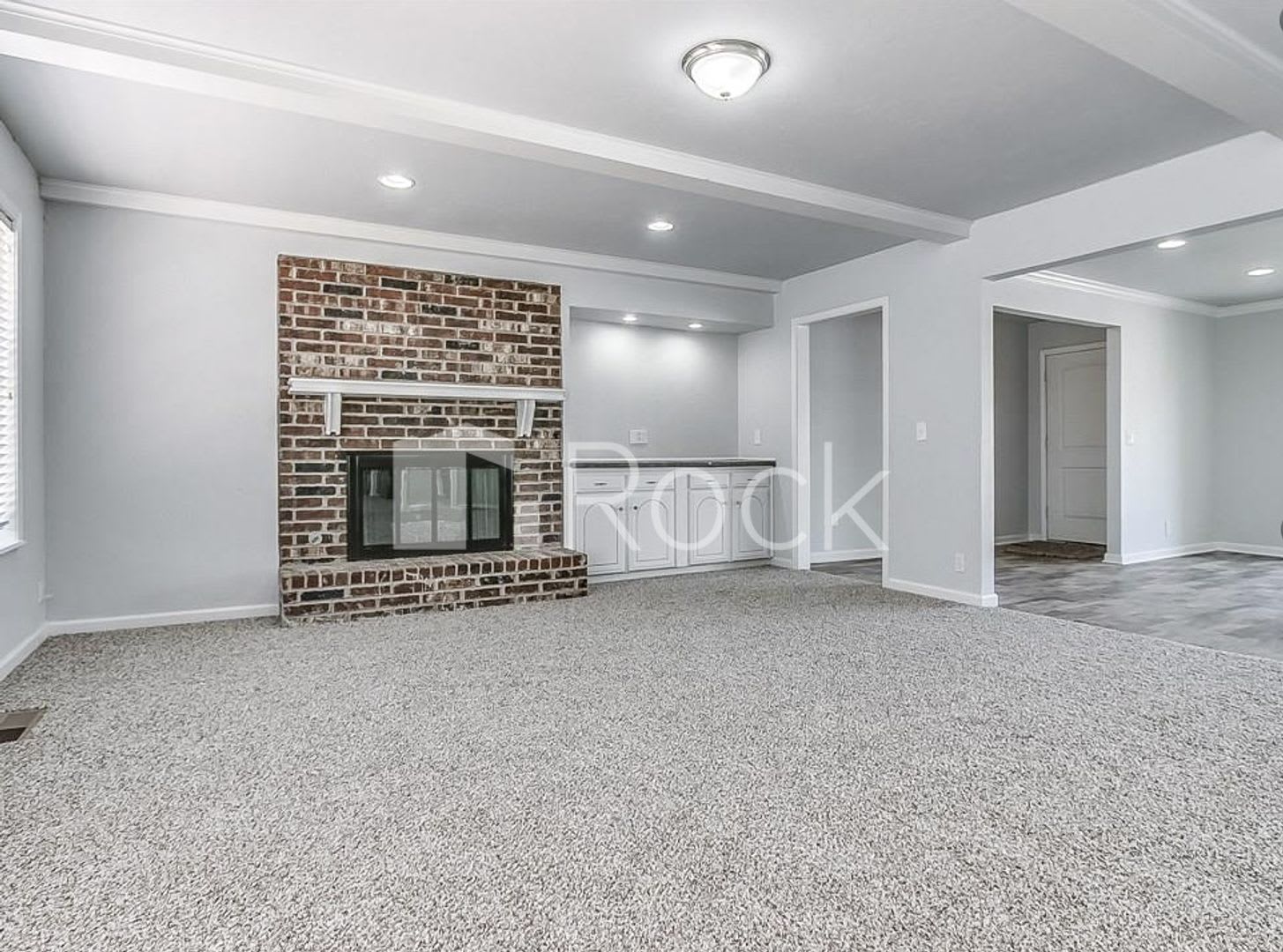 Spacious 4-Bedroom 3-Bathroom Home – photo 5