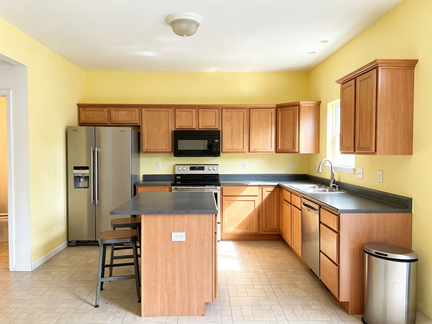 Freshly Painted & Spacious 3-Bedroom Home Near Purdue! – photo 3