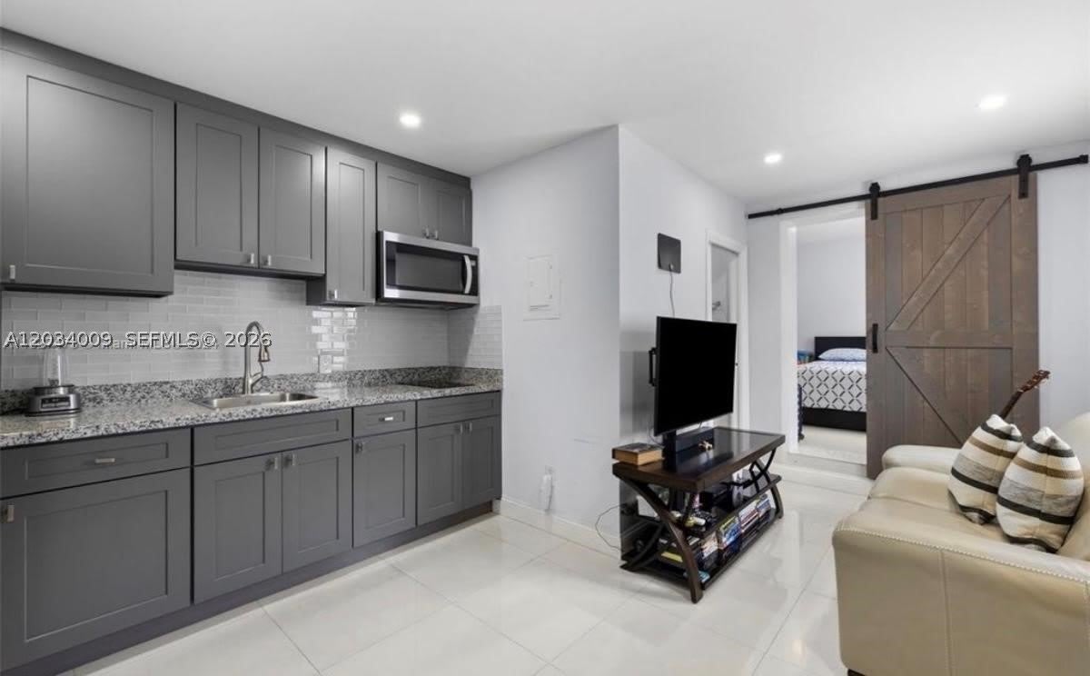 6010 NW 38th St – photo 4