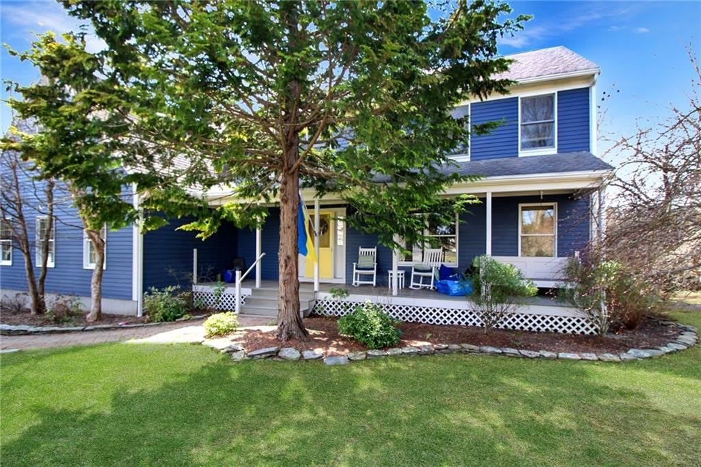 641 Middle Road – photo 1