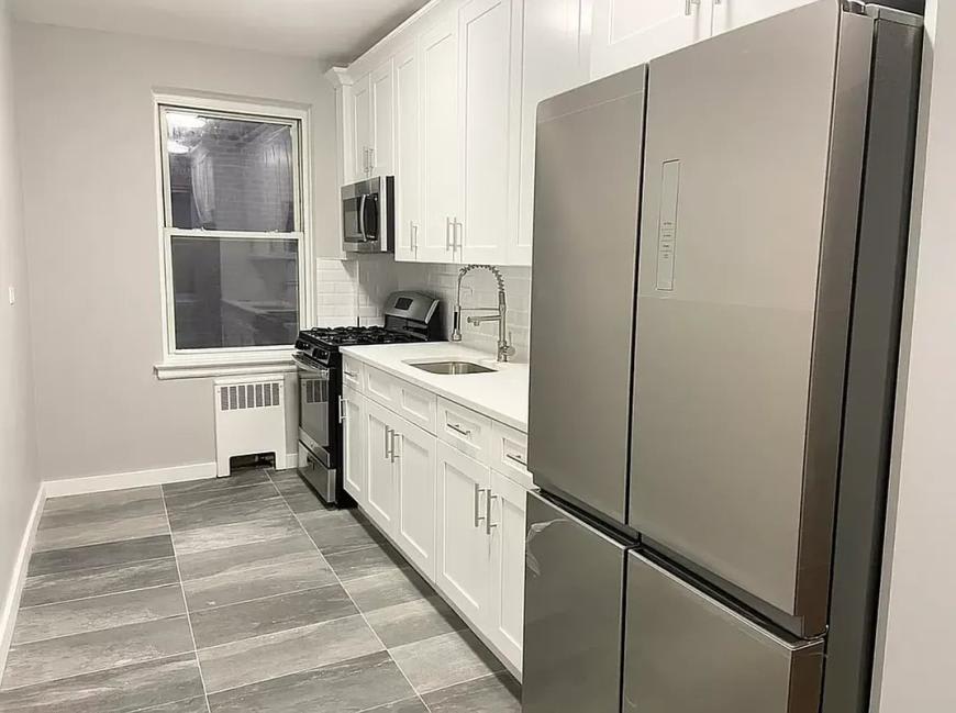 4499 Henry Hudson Parkway – photo 1