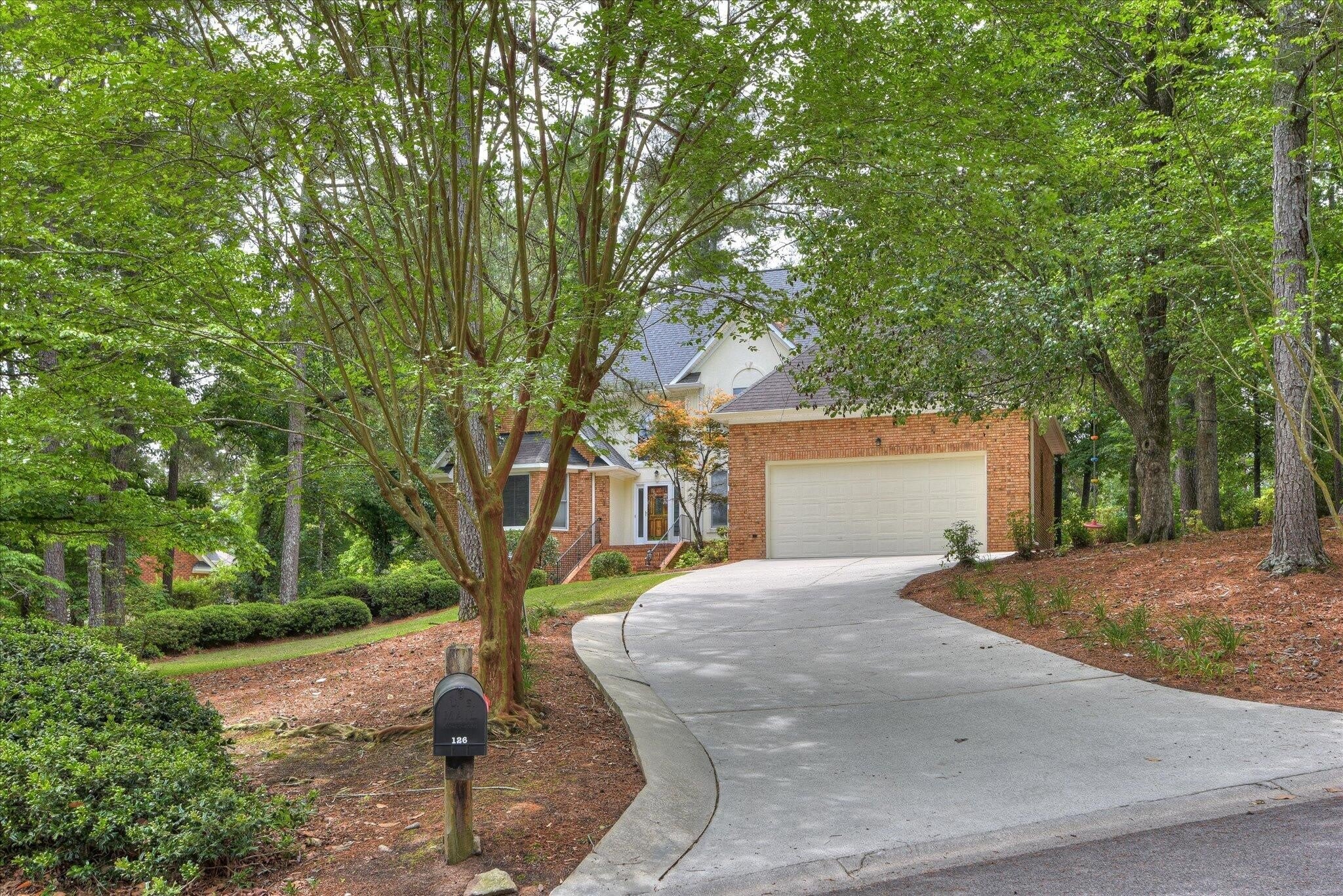 126 Dewberry Lane – photo 2
