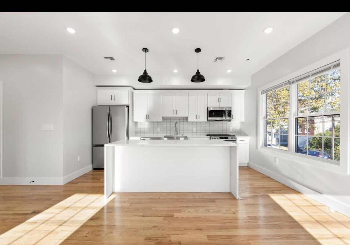 1001 Roselle Street – photo 4