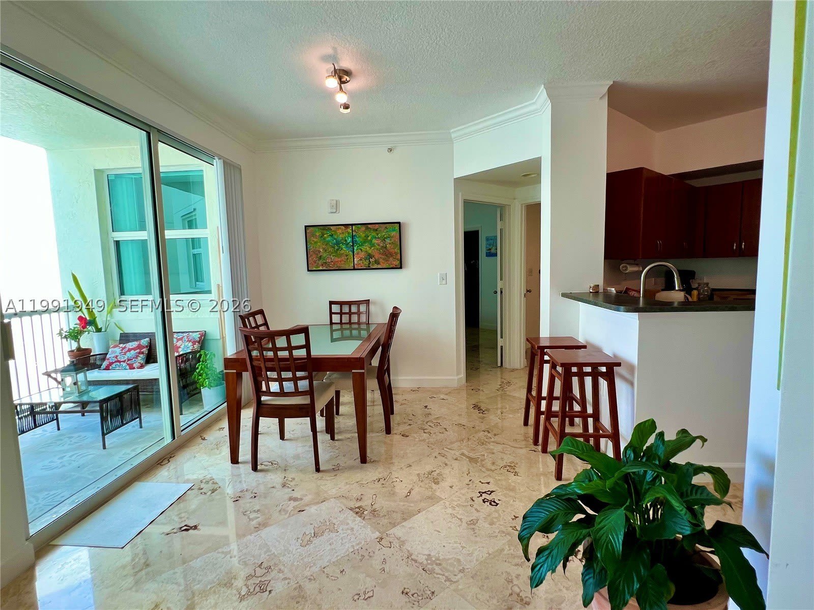 9172 Collins Ave – photo 2
