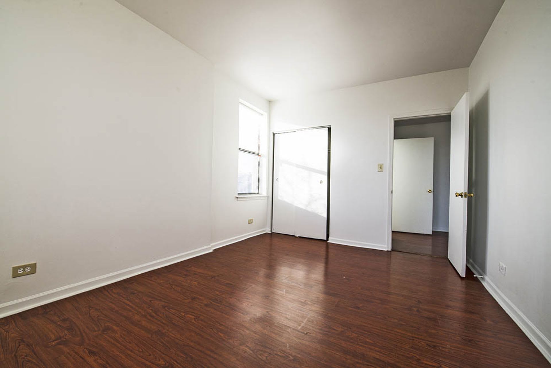 1734 E 72nd Street Apartments – photo 5