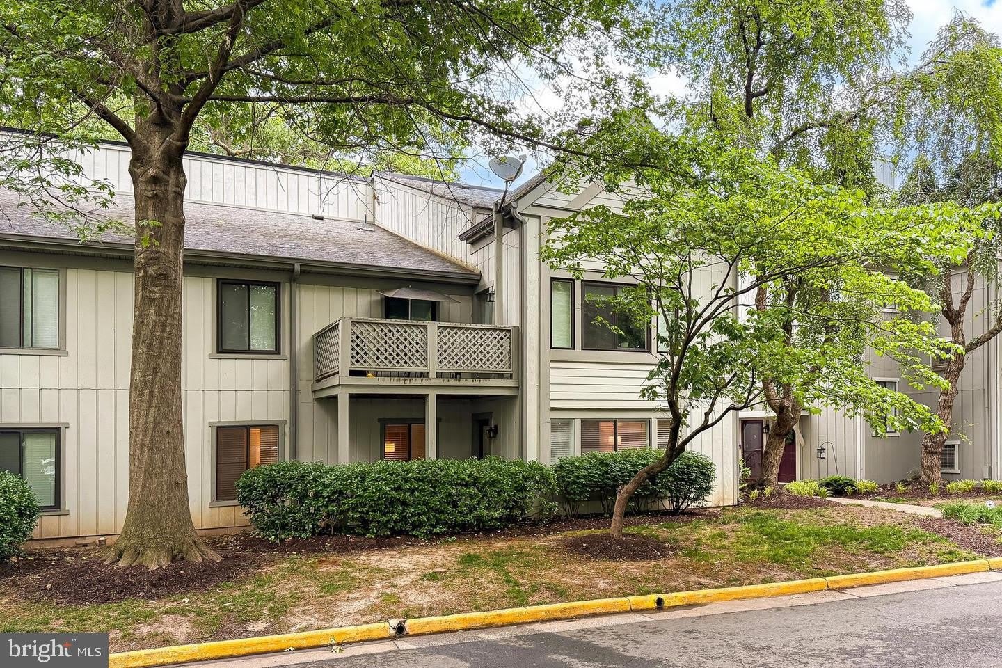 2251 HUNTERS RUN Drive – photo 3