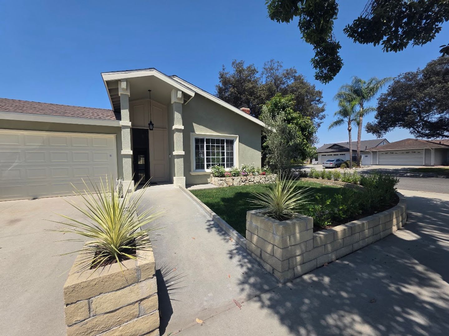 RENT READY SPACIOUS AND SUPER CLEAN 3BED 2 BATH +BONUS ROOM – photo 3