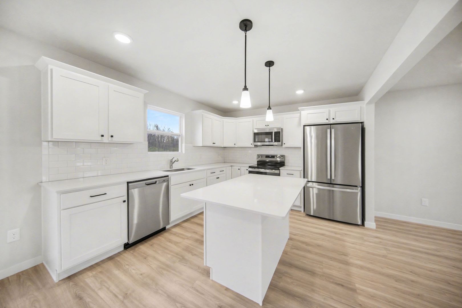 NEW CONSTRUCTION! – photo 5