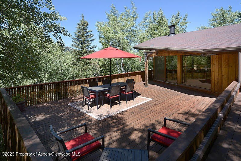 309 Mountain Laurel Drive – photo 2