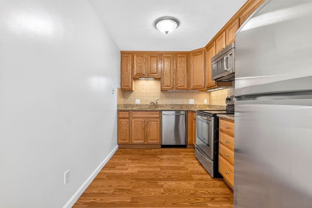 366 Elliot Street – photo 4
