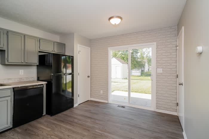 5219 Heathwood Drive – photo 5
