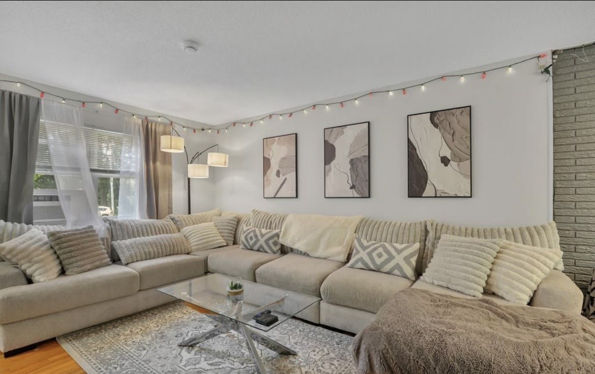 24 Woodward Ave – photo 4