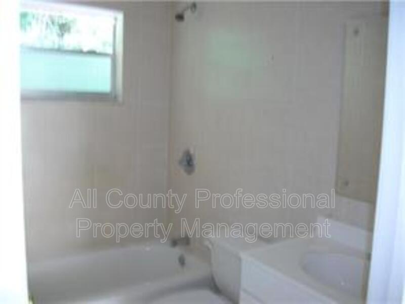 2023 SW 29th Ave – photo 3