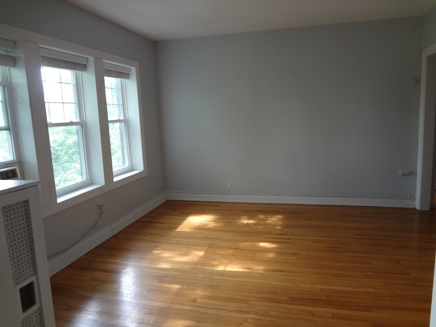 5463 S Ingleside Avenue – photo 3