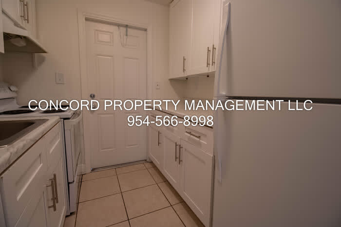 1831 Park Lane – photo 3