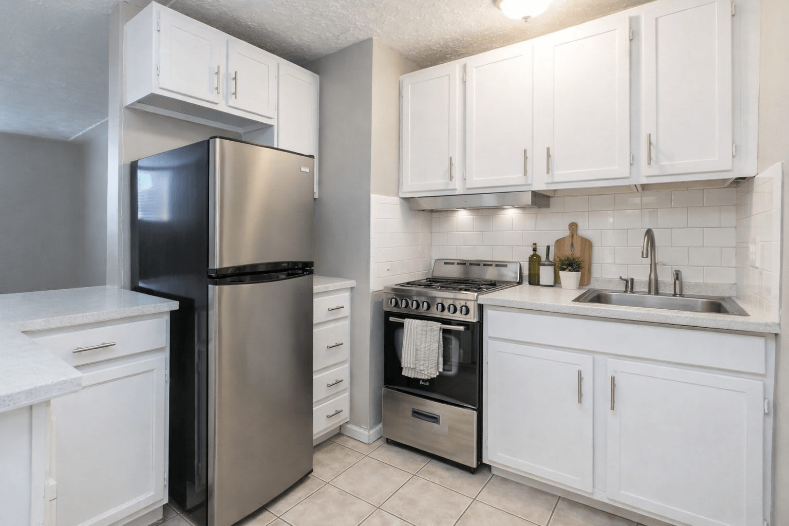 Lynwood Apartments – photo 2