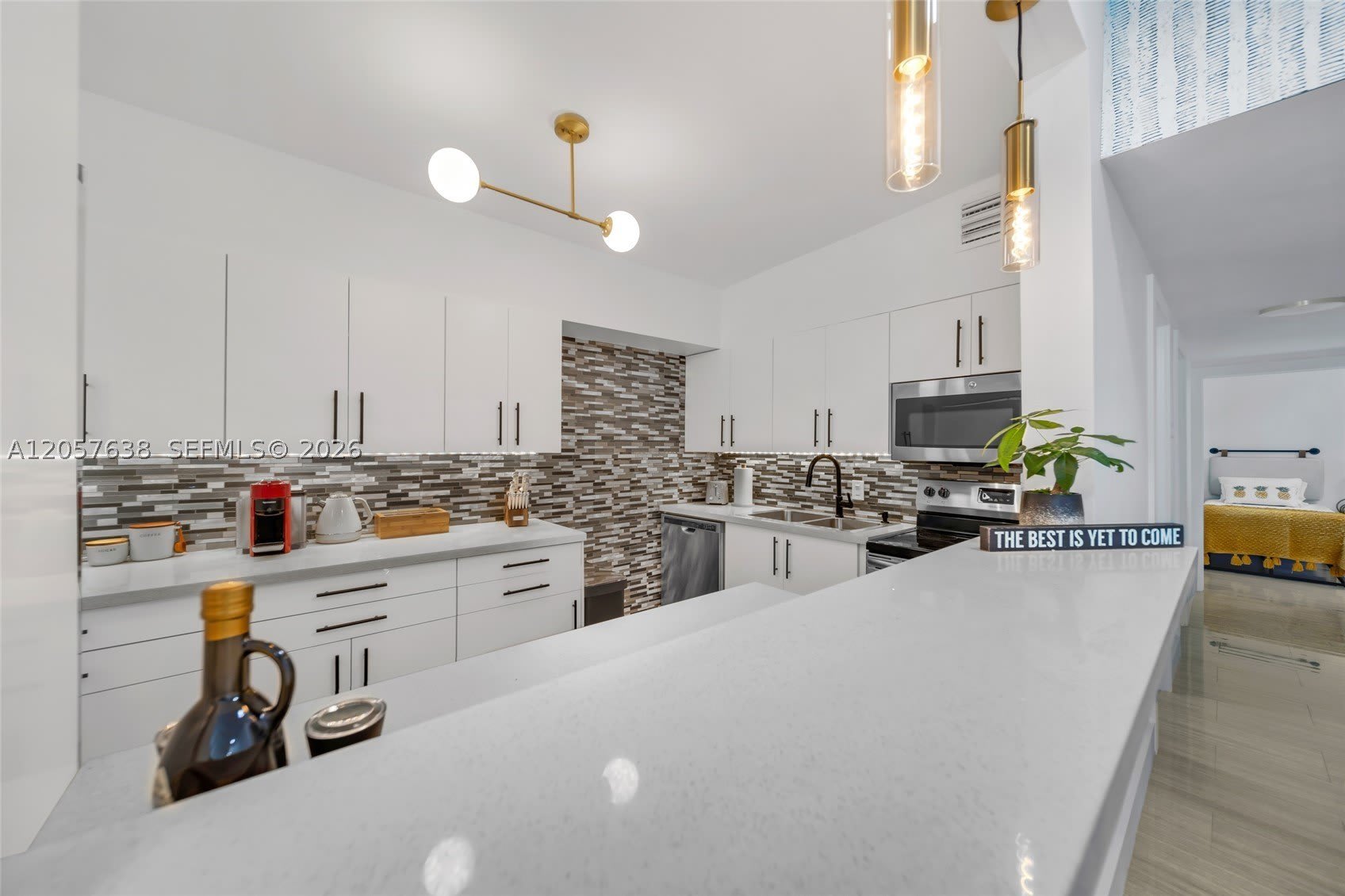 1800 SW 5th Ave – photo 3