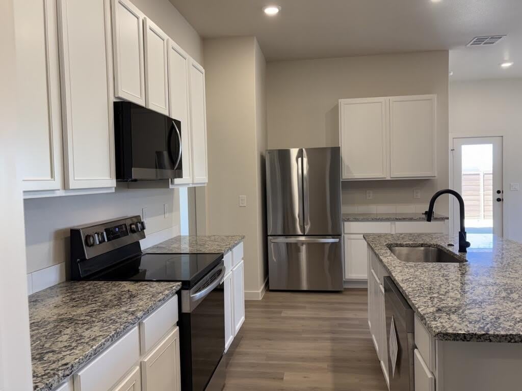 6237 Poppy Dr – photo 4