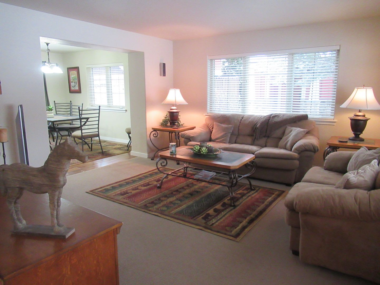 2 Bed 2 5 Bath Furnished River Lakes Townhouse – photo 3