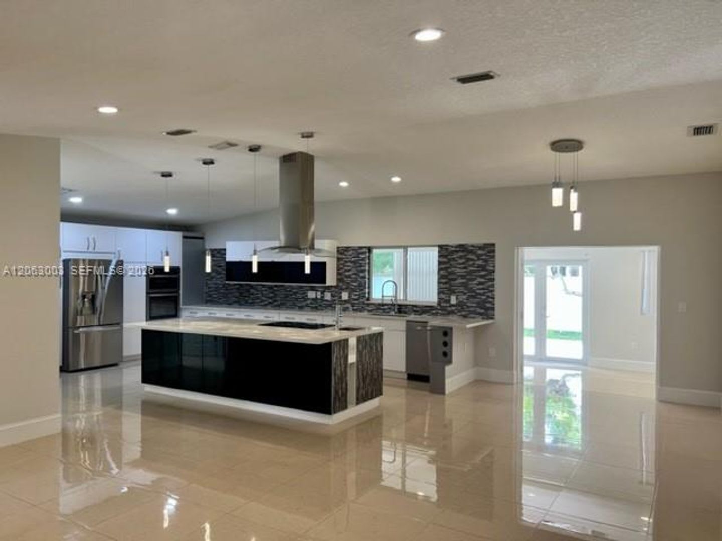 9845 Nw 25Th Ter 9845 Doral Fl 33172 – photo 4