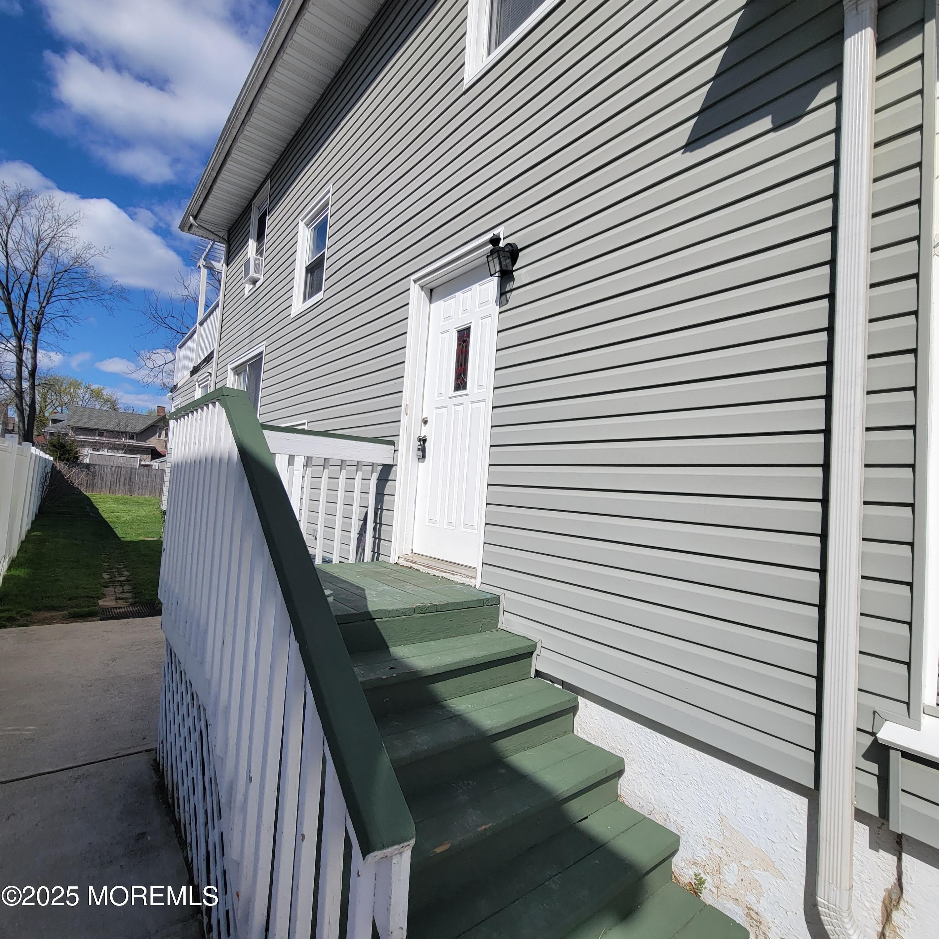 100 3rd Street – photo 2