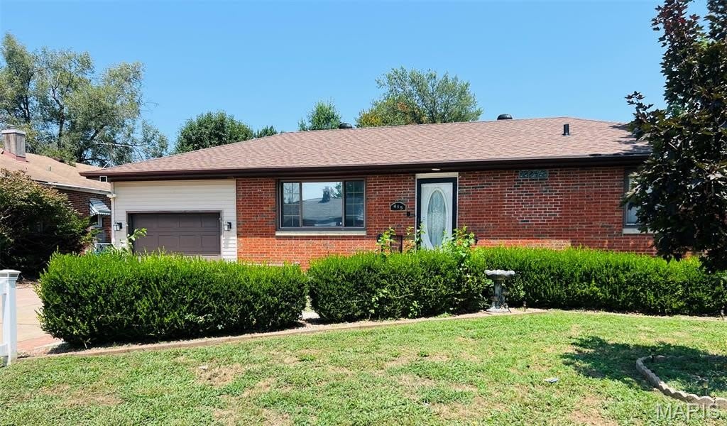 415 Roanoke Drive – photo 1