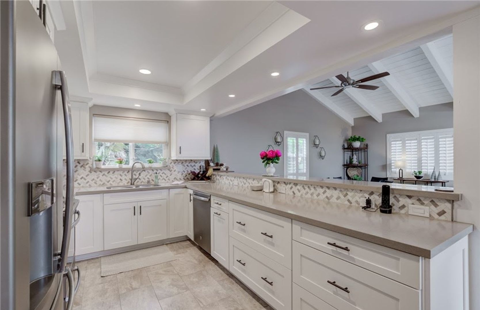 LUXURY LIVING IN NORTH REDONDO BEACH – photo 2