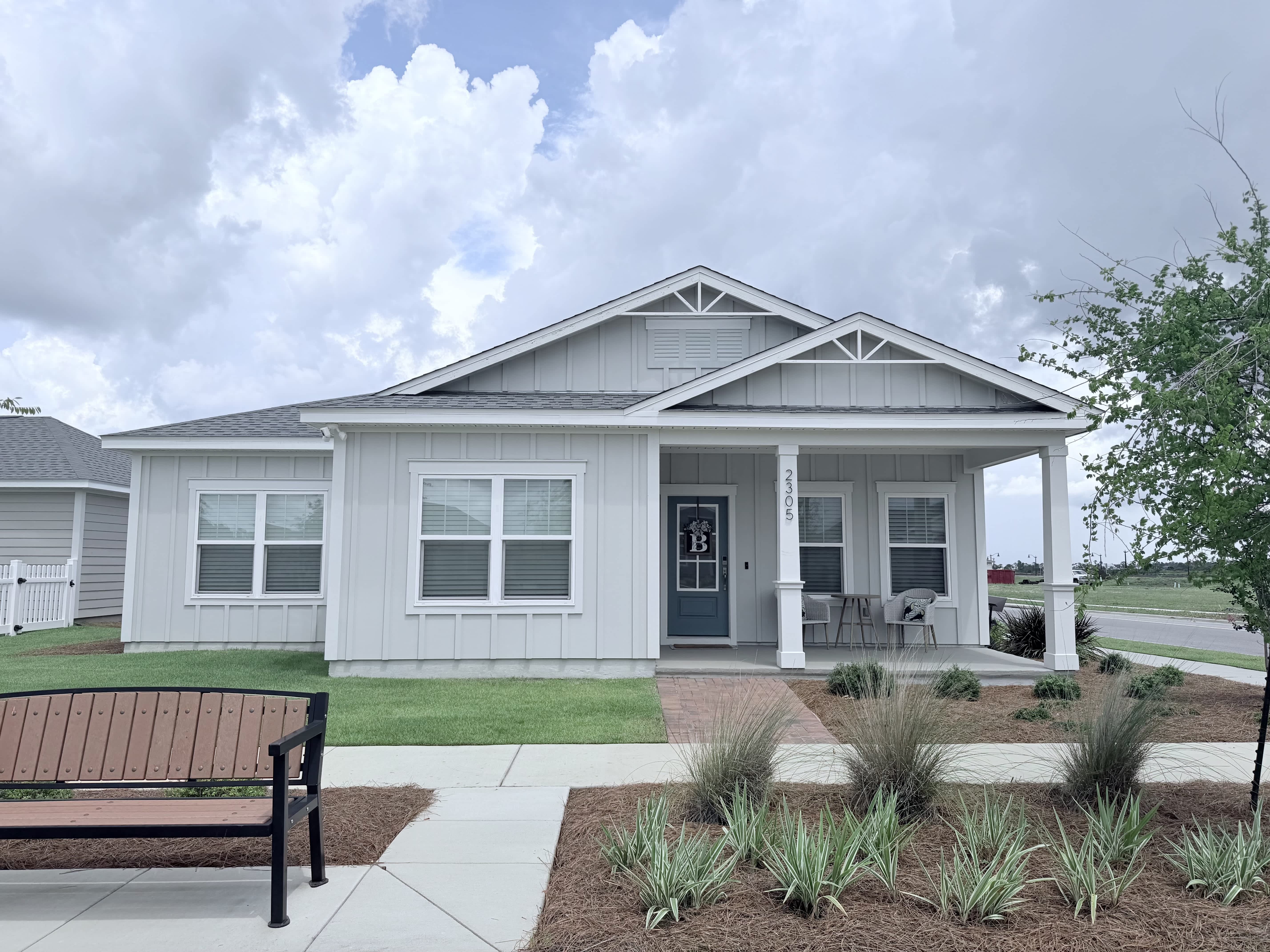 2305 Peony St – photo 1