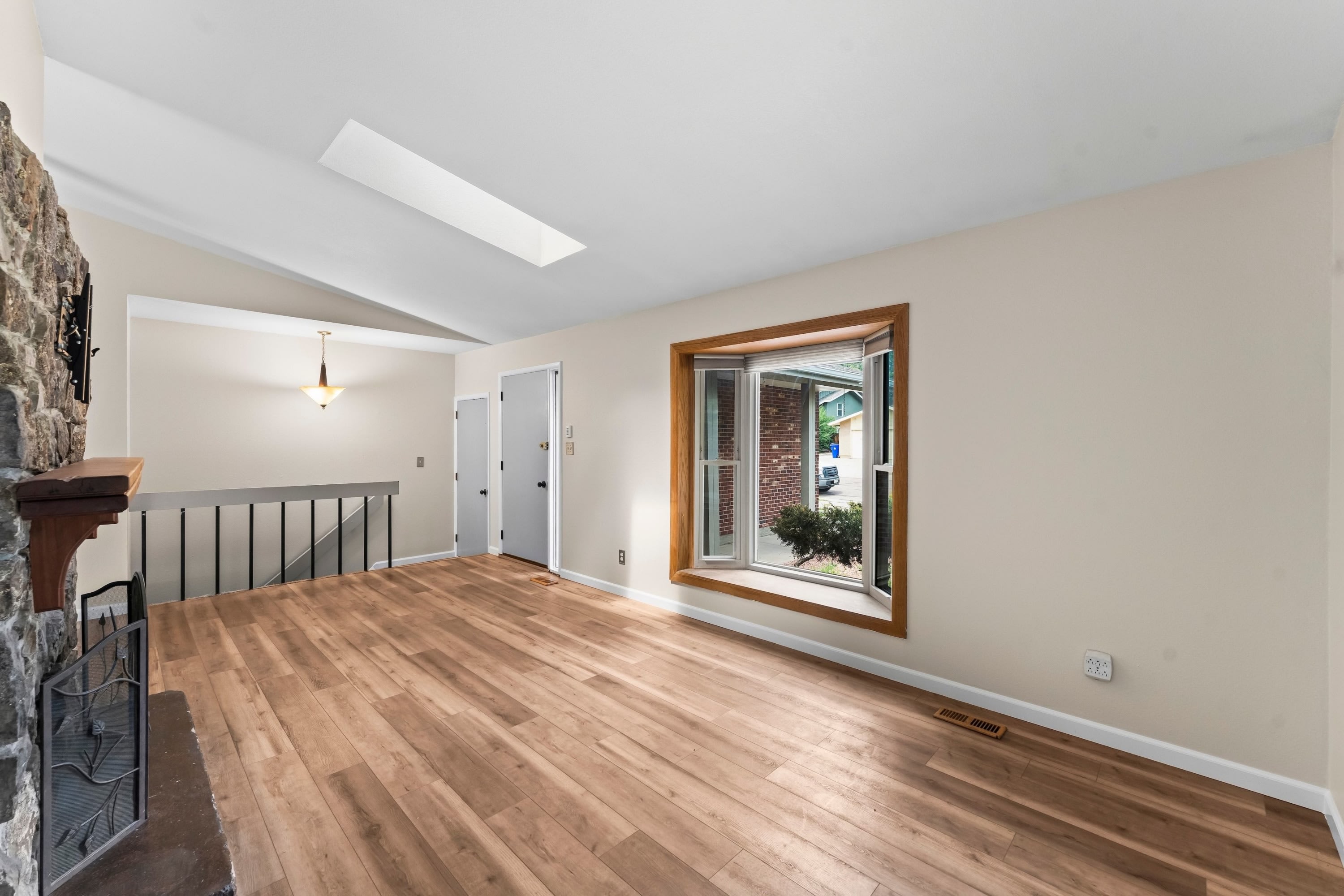 3819 Midsummer Lane South – photo 5