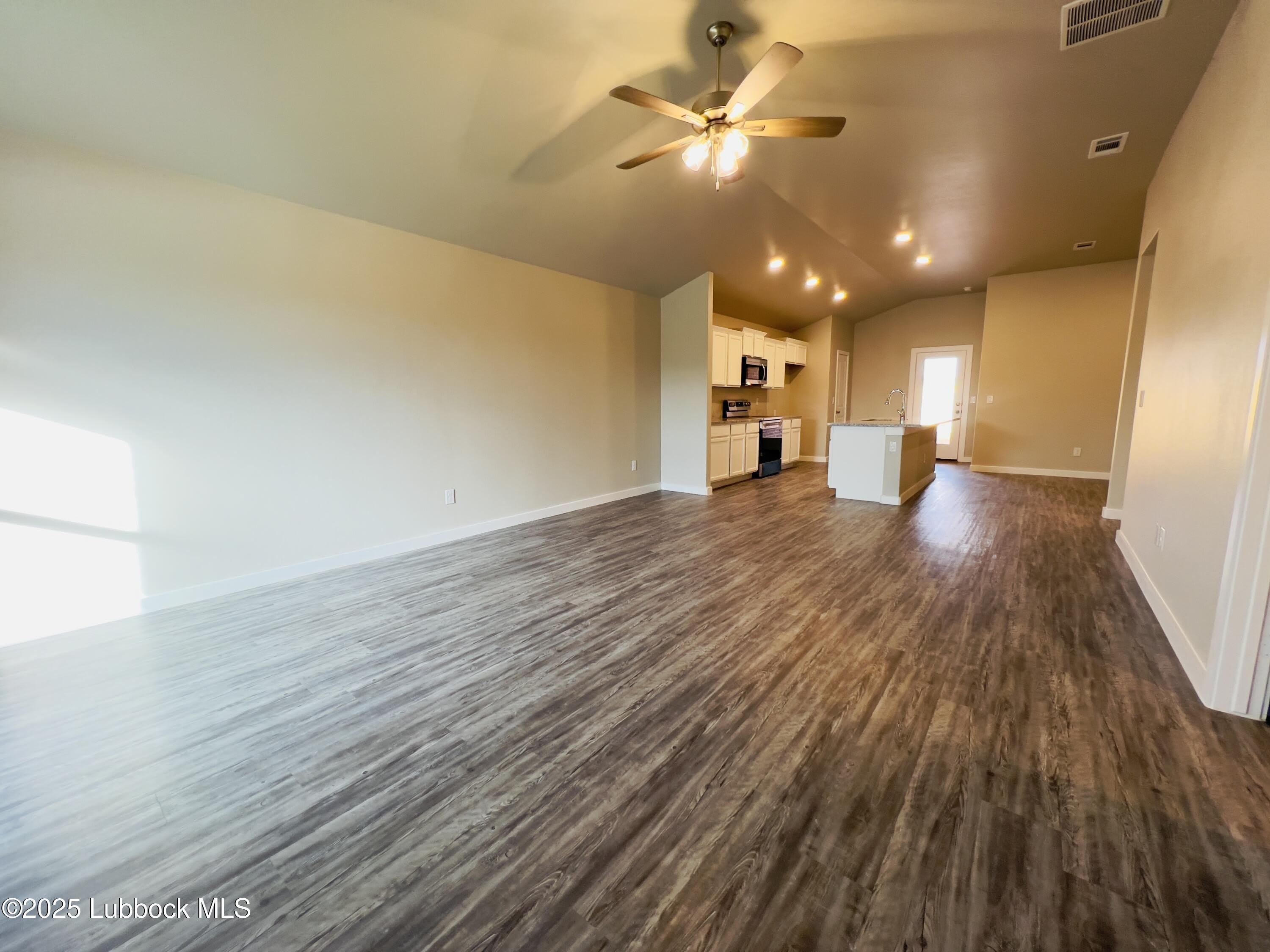 3208 Abbeville Avenue – photo 3