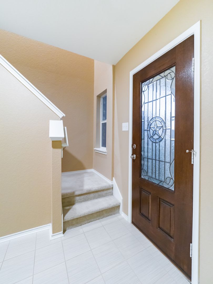 Single Family Home For Rent – photo 2