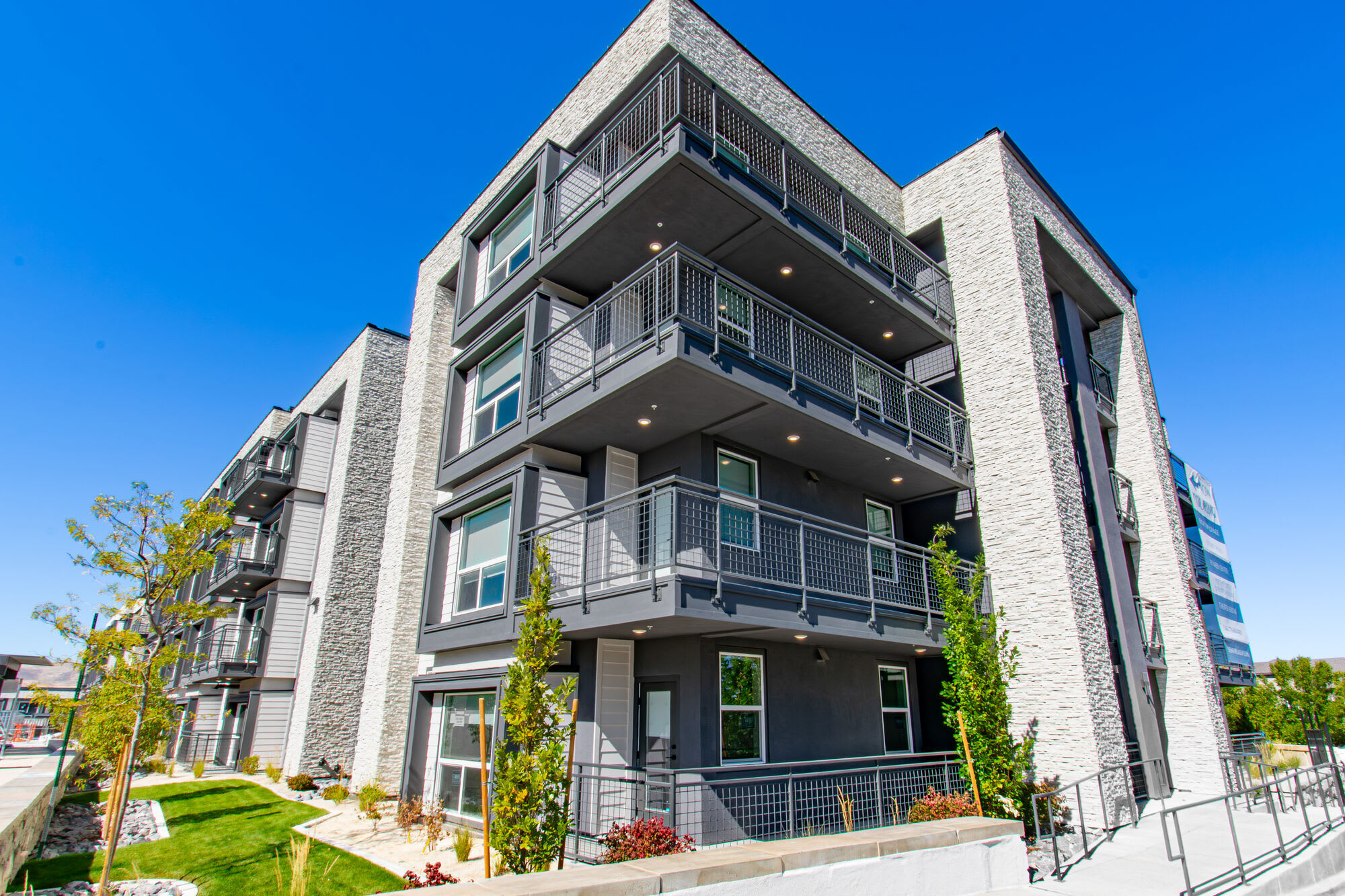 Stone Village Apartments – photo 1