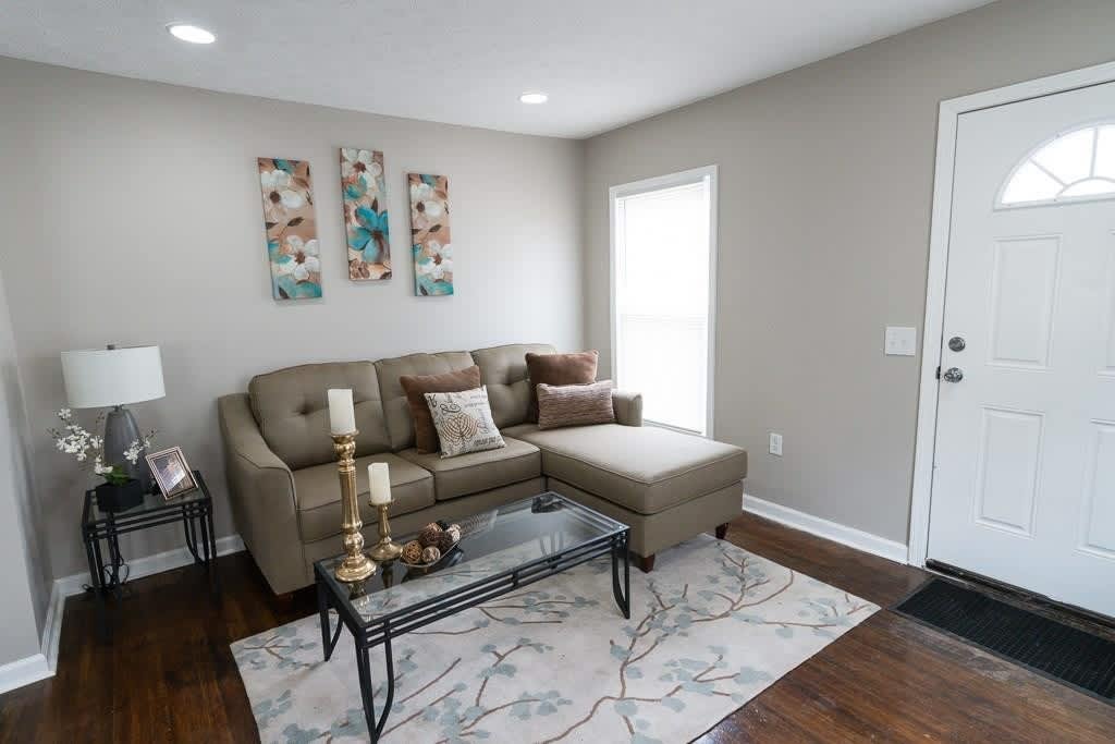 Bates-Hendricks 3 Bedroom 2 Bath Bungalow – photo 4