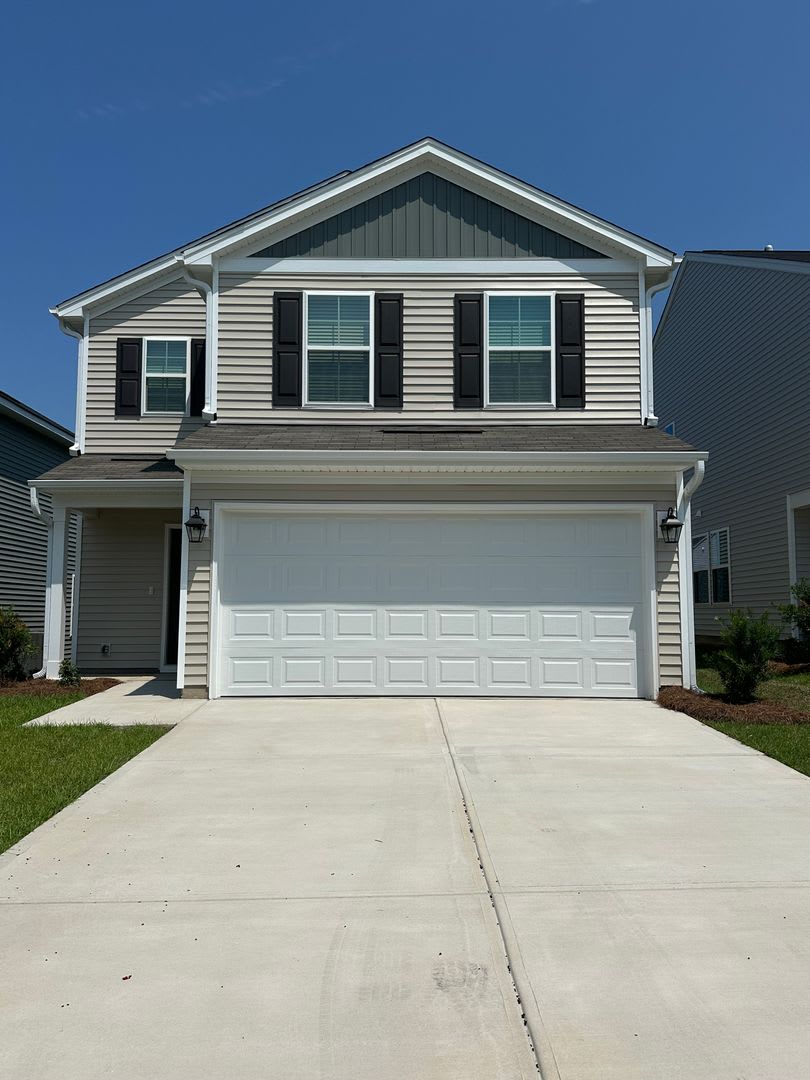 Never lived in home!! New Build – photo 1