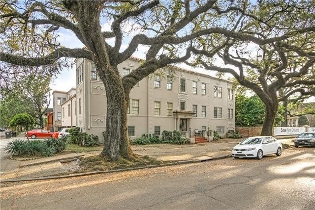 4506 St Charles Avenue – photo 1