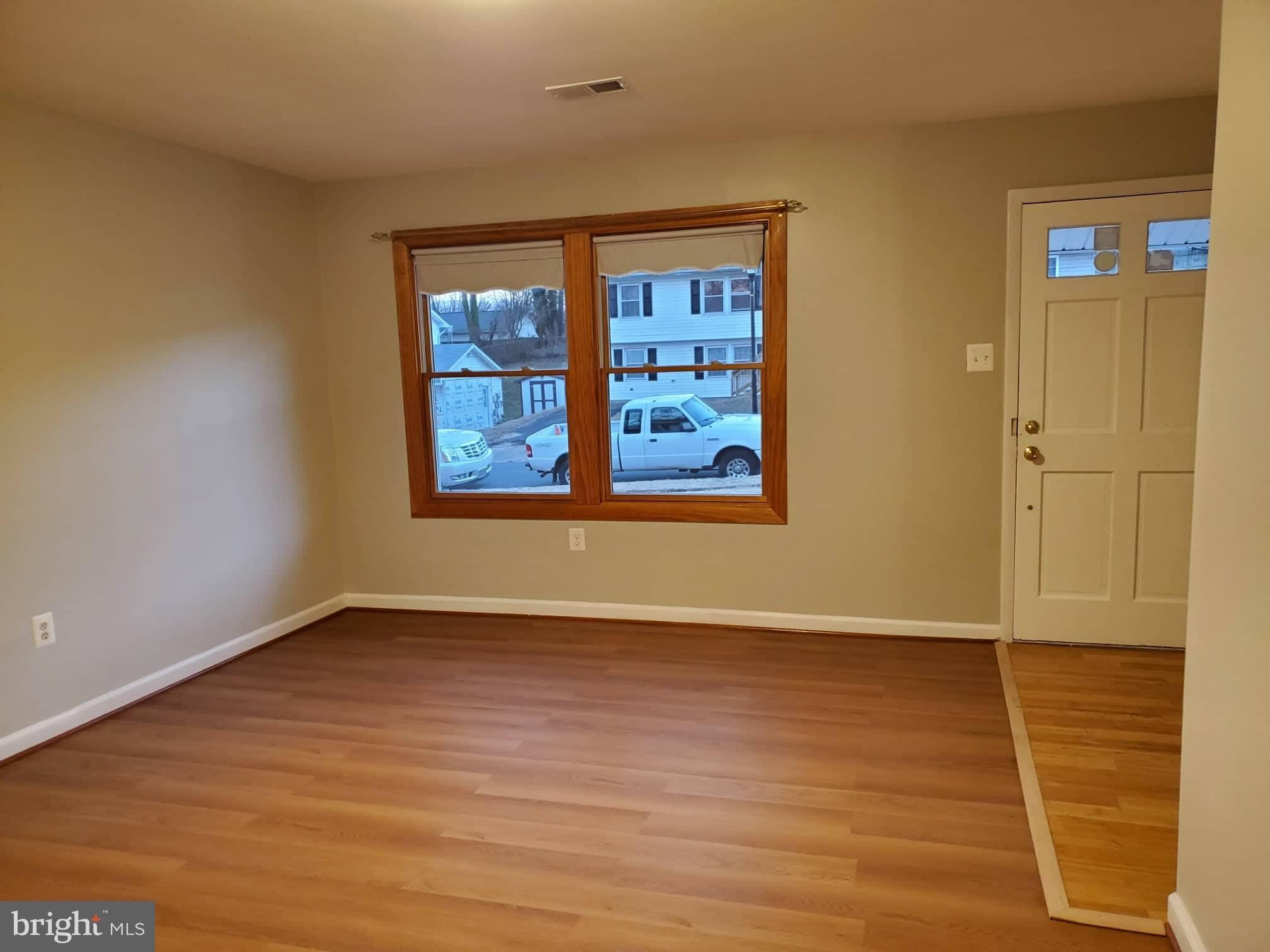 1321 GREYSWOOD Road – photo 2