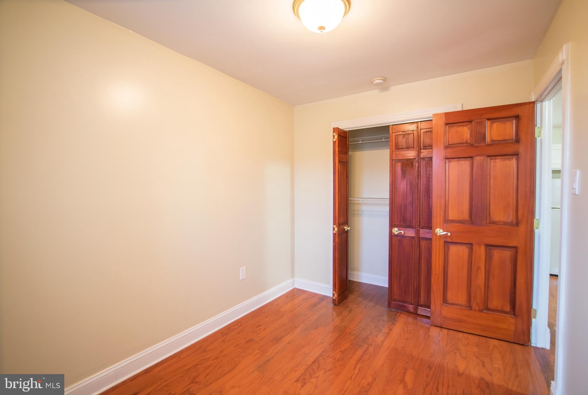 1124 E PASSYUNK Avenue – photo 4