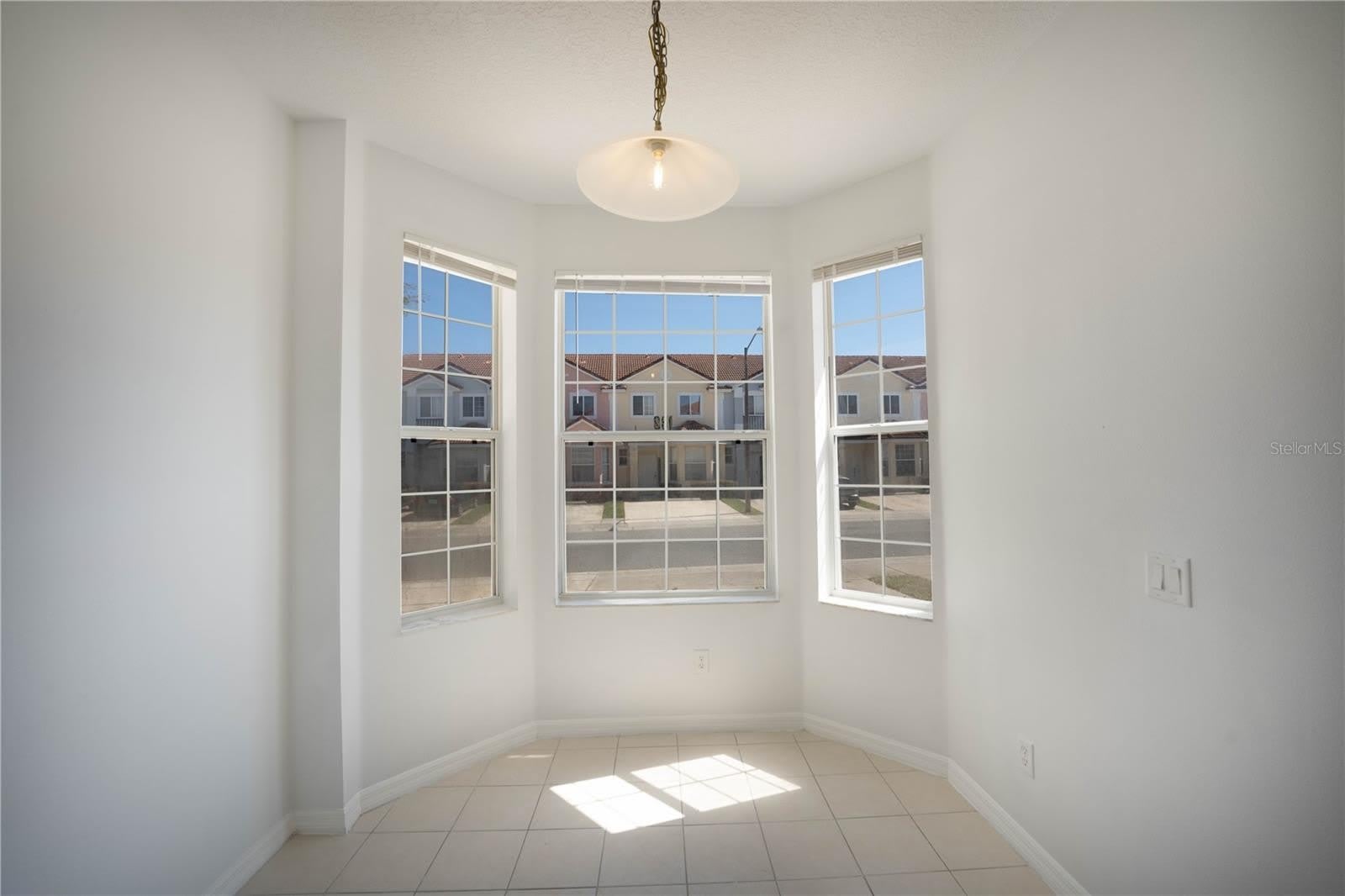 1241 S BEACH Circle – photo 4