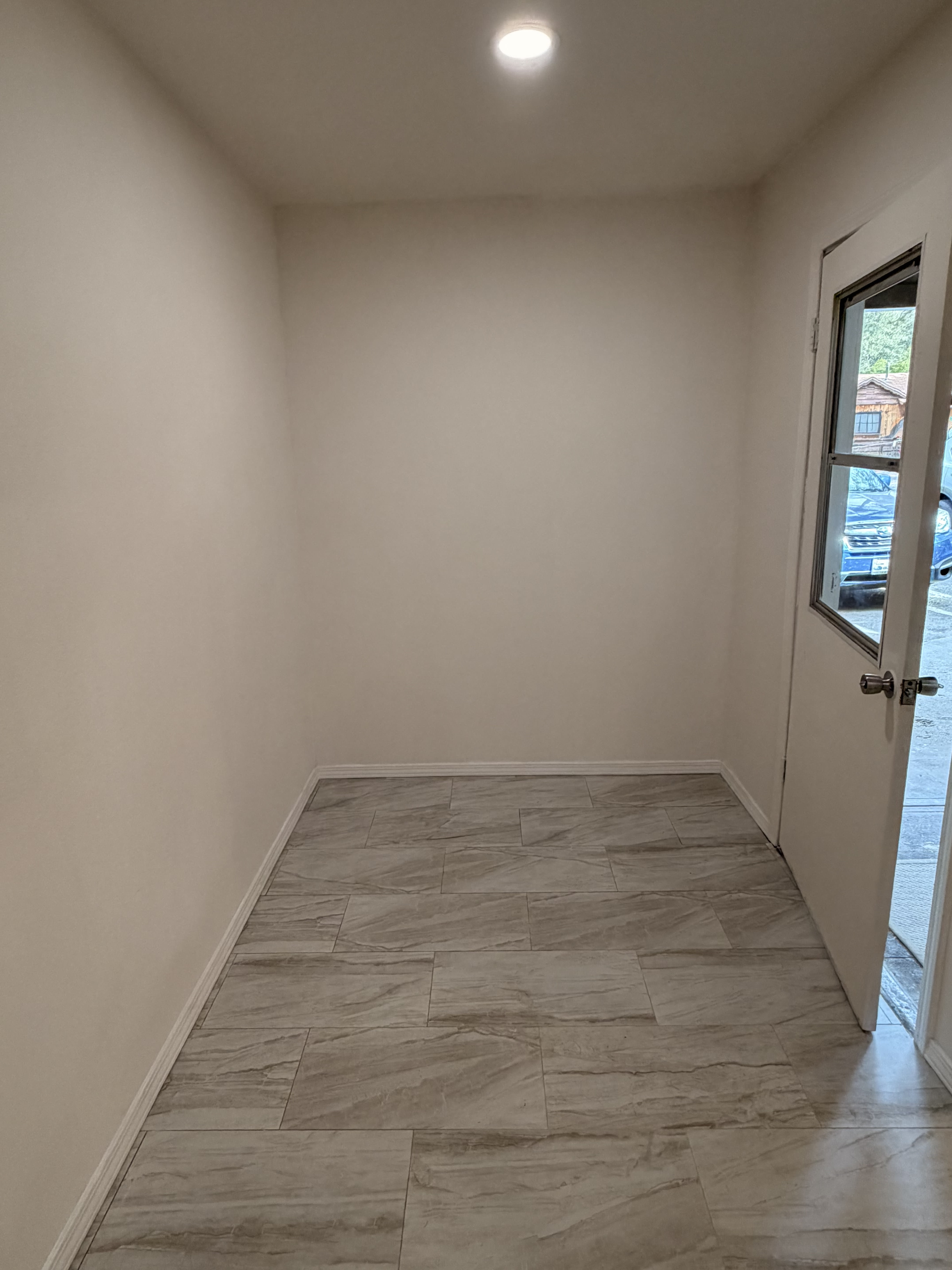 54045 Pine Crest Ave – photo 3