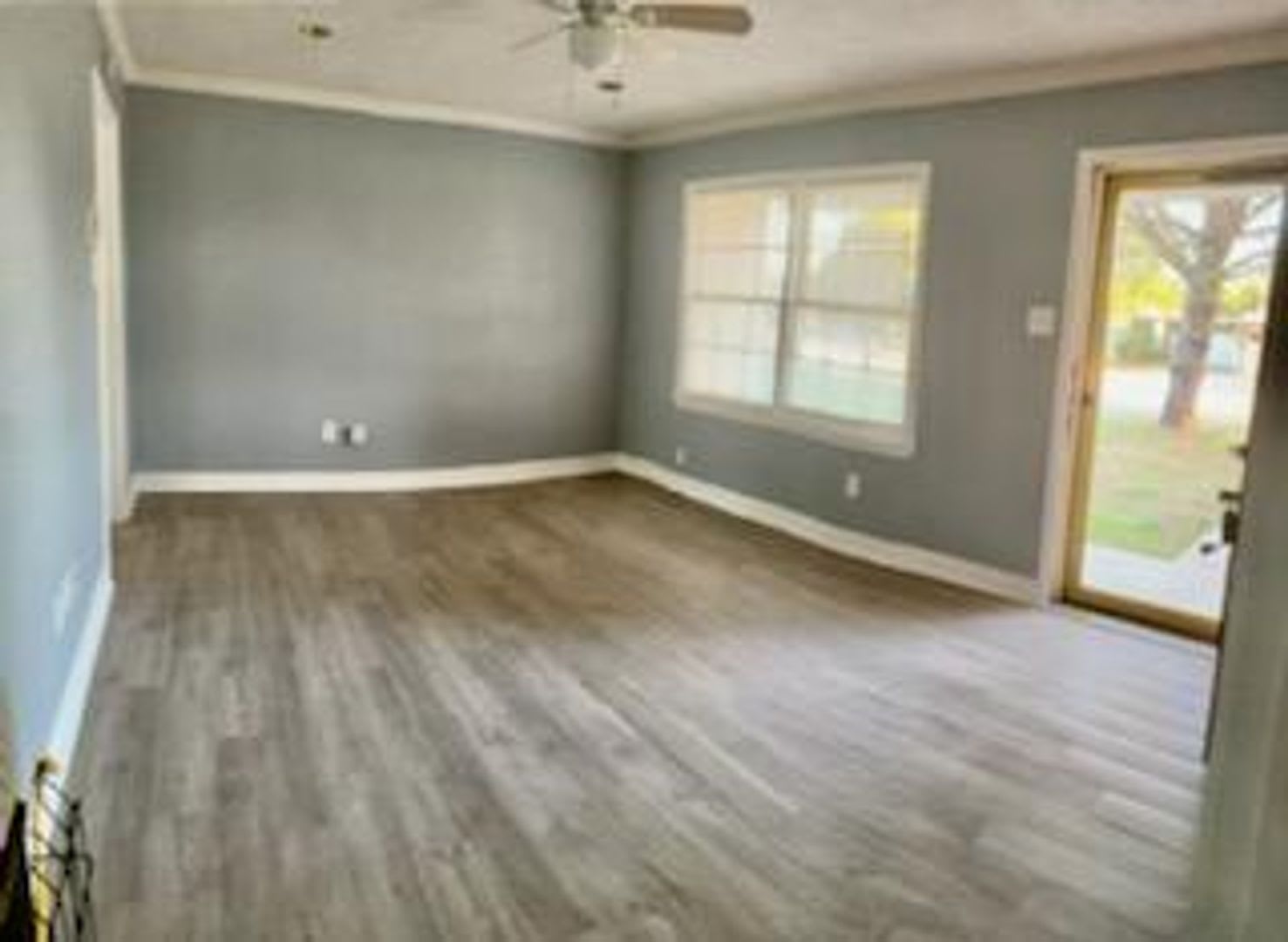 Handyman Special 0 First Month S Rent You Fix You Save Big Ext 2 – photo 3