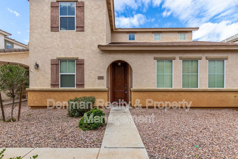 4262 E. Carla Vista Drive – photo 3
