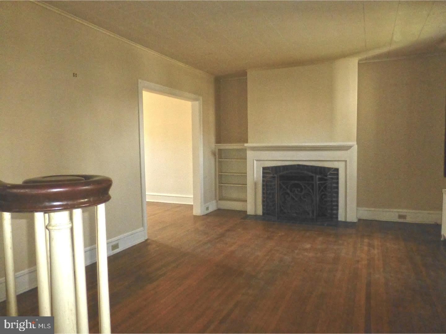 209 S 7TH Avenue – photo 4