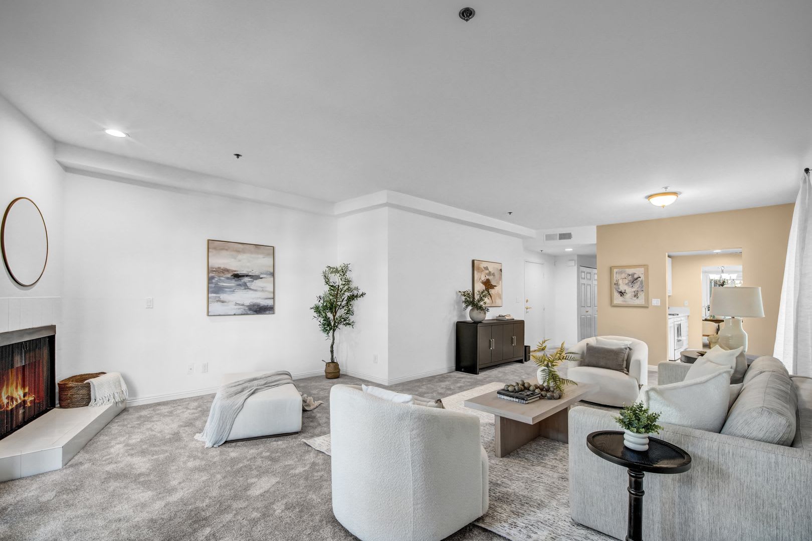 Prime Westwood Location! – photo 4
