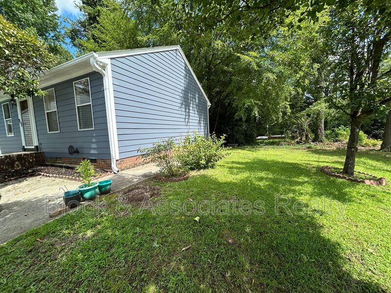 808 Circle Drive – photo 2