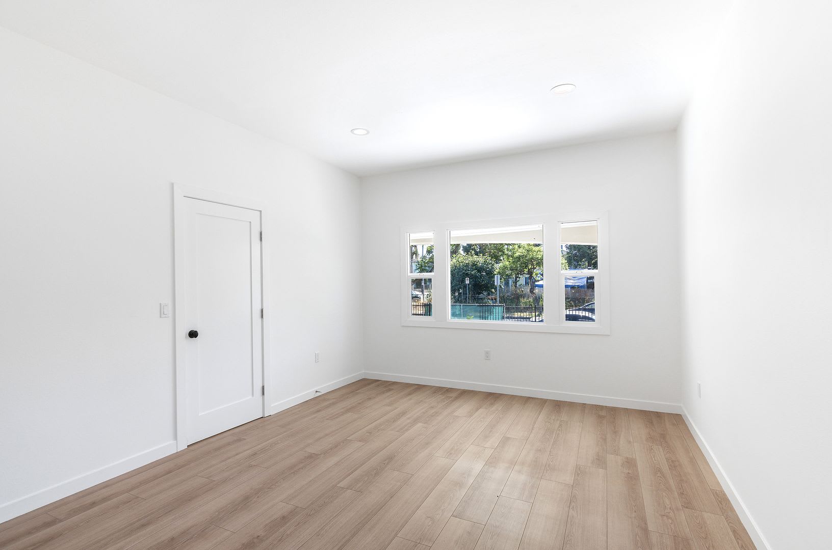 Large 3bed2bath Apartment Near USC! – photo 5