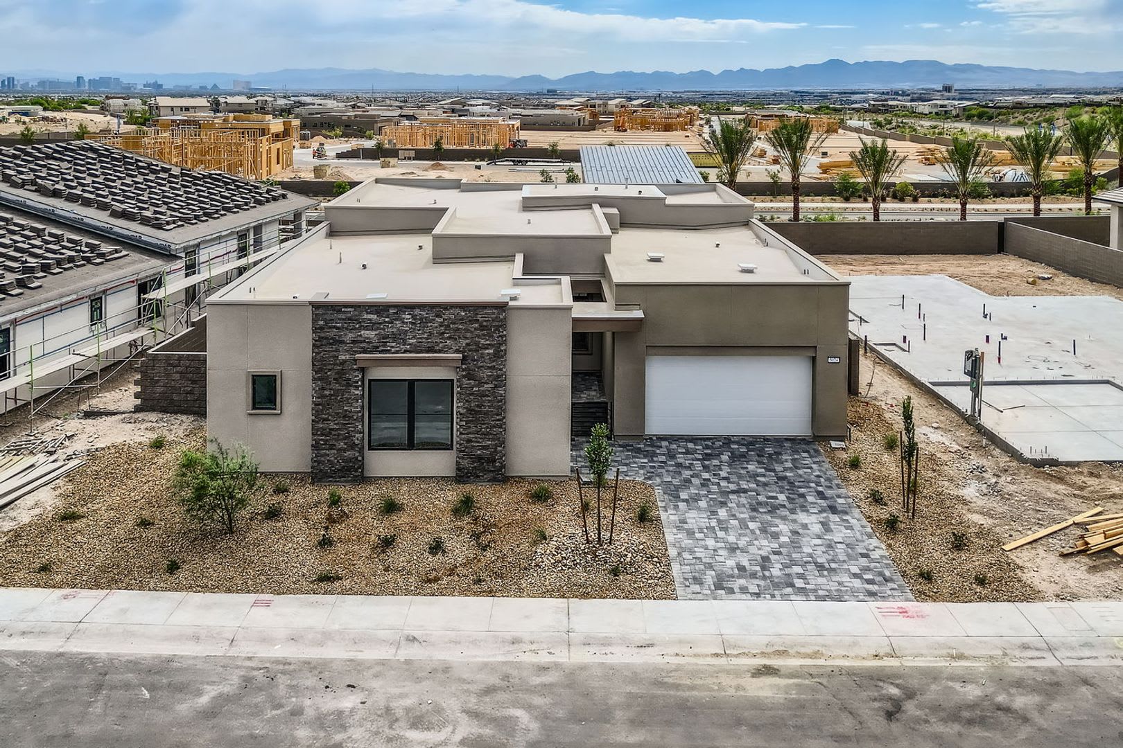 Summerlin Single Story Pool Home – photo 2